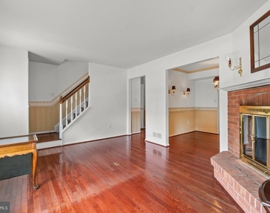330 Harlan Square - Photo Thumbnail 4