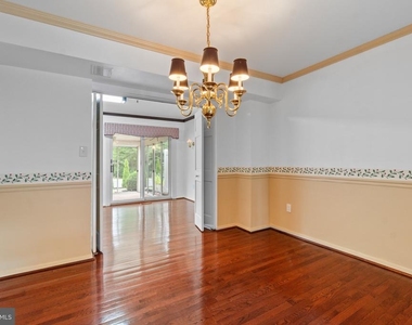 330 Harlan Square - Photo Thumbnail 6