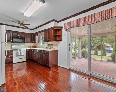 330 Harlan Square - Photo Thumbnail 8