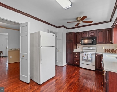 330 Harlan Square - Photo Thumbnail 11