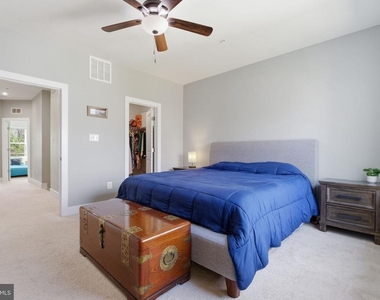 2658 Sequoia Lane - Photo Thumbnail 14