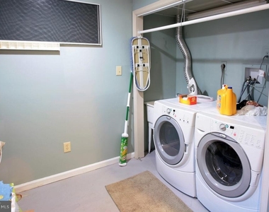 1724 Dana Street - Photo Thumbnail 14
