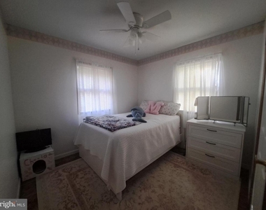 23020 Linden Drive - Photo Thumbnail 15