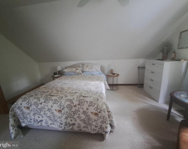 23020 Linden Drive - Photo Thumbnail 10
