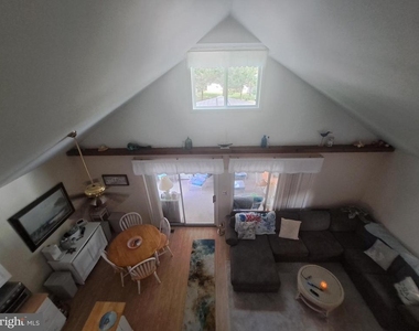 23020 Linden Drive - Photo Thumbnail 7