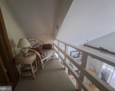 23020 Linden Drive - Photo Thumbnail 6