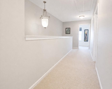 417 Wilmore Drive - Photo Thumbnail 15