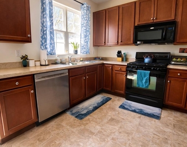 417 Wilmore Drive - Photo Thumbnail 8