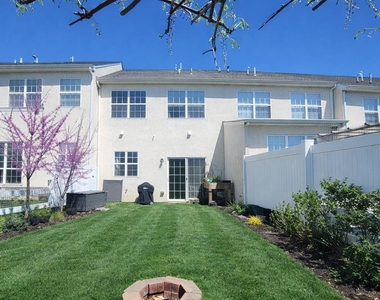 417 Wilmore Drive - Photo Thumbnail 17