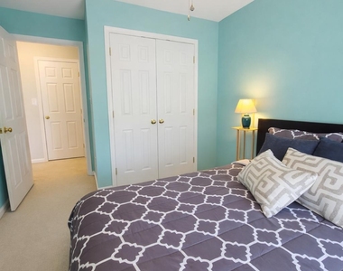 417 Wilmore Drive - Photo Thumbnail 13
