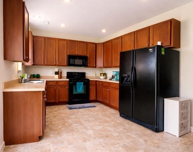 417 Wilmore Drive - Photo Thumbnail 9