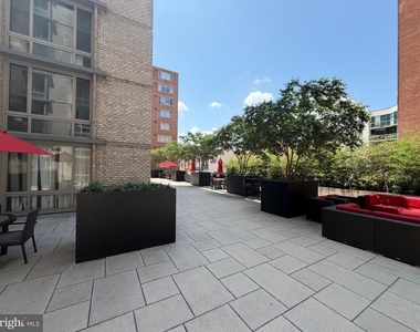950 25th Street Nw - Photo Thumbnail 29