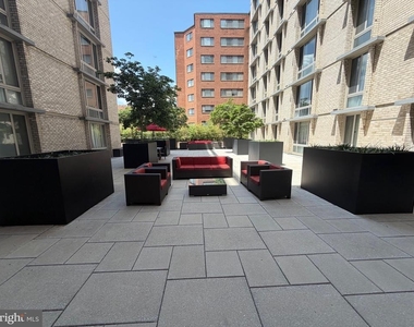 950 25th Street Nw - Photo Thumbnail 28