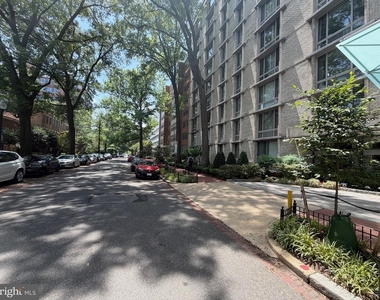 950 25th Street Nw - Photo Thumbnail 37