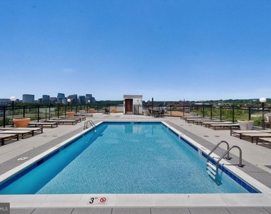 950 25th St Nw - Photo Thumbnail 9