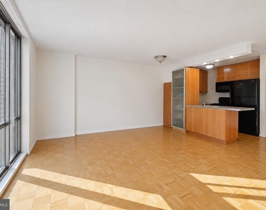 950 25th St Nw - Photo Thumbnail 1