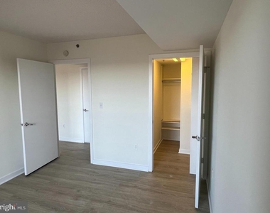 1275 25th Street Nw - Photo Thumbnail 4
