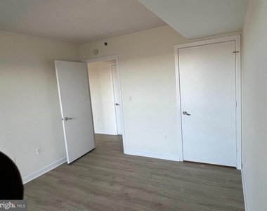 1275 25th Street Nw - Photo Thumbnail 5