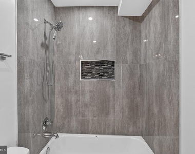 1650 Columbia Road Nw - Photo Thumbnail 13