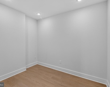 1650 Columbia Road Nw - Photo Thumbnail 14