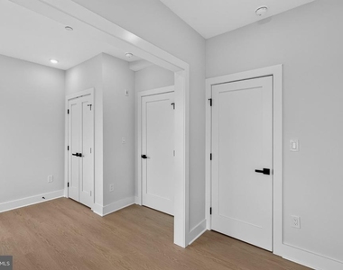 1650 Columbia Road Nw - Photo Thumbnail 13