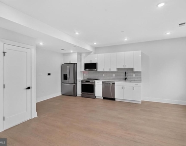 1650 Columbia Road Nw - Photo Thumbnail 4