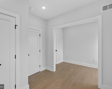 1650 Columbia Road Nw - Photo Thumbnail 12