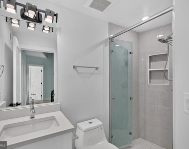 1650 Columbia Road Nw - Photo Thumbnail 15