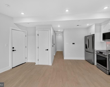 1650 Columbia Road Nw - Photo Thumbnail 2