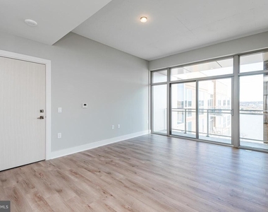 88 V Street Sw - Photo Thumbnail 20