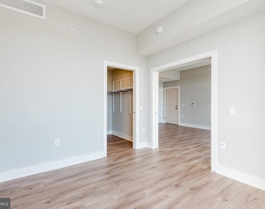 88 V Street Sw - Photo Thumbnail 33