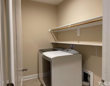 811 Rymark Court - Photo Thumbnail 13