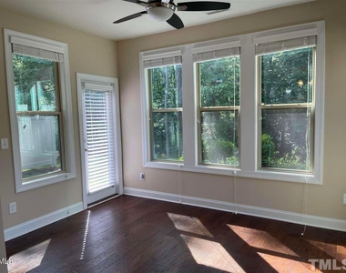 811 Rymark Court - Photo Thumbnail 9