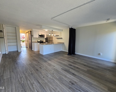 3071 Huntleigh Drive - Photo Thumbnail 22
