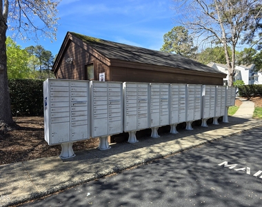 117 Kingsbury Drive - Photo Thumbnail 40