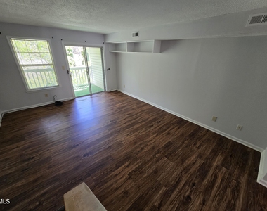 117 Kingsbury Drive - Photo Thumbnail 24