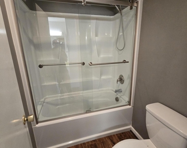 117 Kingsbury Drive - Photo Thumbnail 27