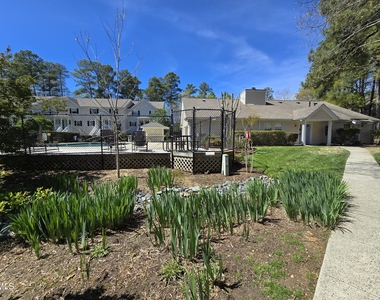 117 Kingsbury Drive - Photo Thumbnail 64