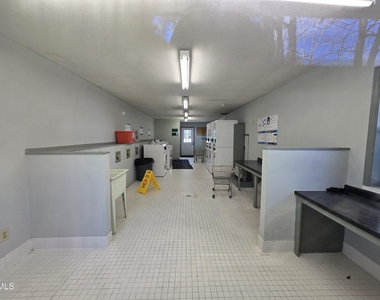 117 Kingsbury Drive - Photo Thumbnail 57