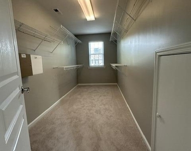 702 Unison Court - Photo Thumbnail 13