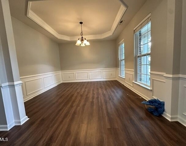 702 Unison Court - Photo Thumbnail 4