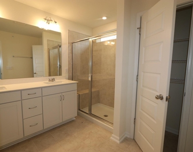 1012 Yatesbury Place - Photo Thumbnail 6