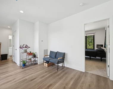 2007 Jade Street - Photo Thumbnail 26