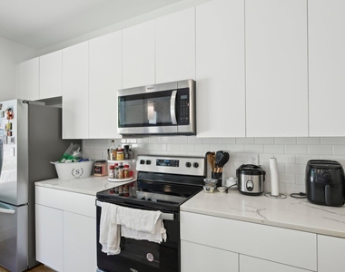 2007 Jade Street - Photo Thumbnail 12