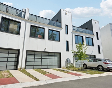 2007 Jade Street - Photo Thumbnail 2