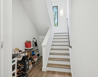 2007 Jade Street - Photo Thumbnail 13