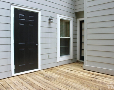 1355 Springlawn Court - Photo Thumbnail 21