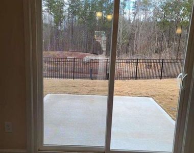 401 Purdue Drive - Photo Thumbnail 12