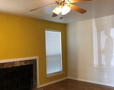 1000 W 26th St - Photo Thumbnail 6