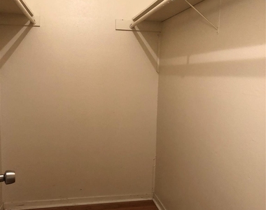 1000 W 26th St - Photo Thumbnail 11